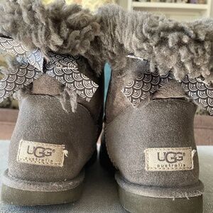 UGG ankle boots with bows